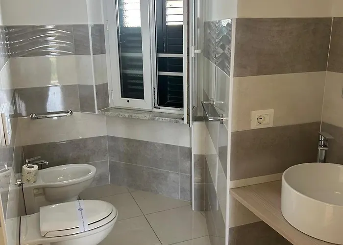 Vittorio Veneto - Center 3* Tropea